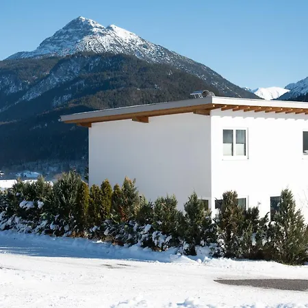 Ferienhaus Oberhof Weissenbach am Lech Exterior photo